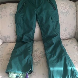 Billabong ski jacket and pants